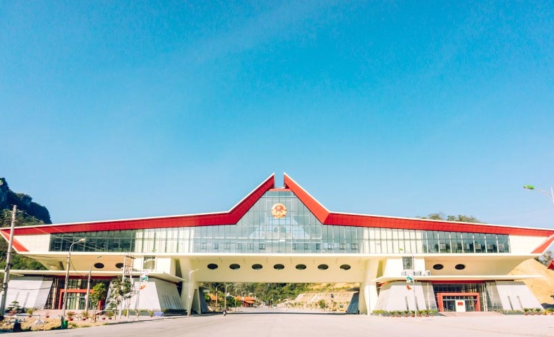 Người xuất cảnh qua Cửa khẩu quốc tế Hữu Nghị phải đặt lịch nhập cảnh trực tuyến bằng mã QR