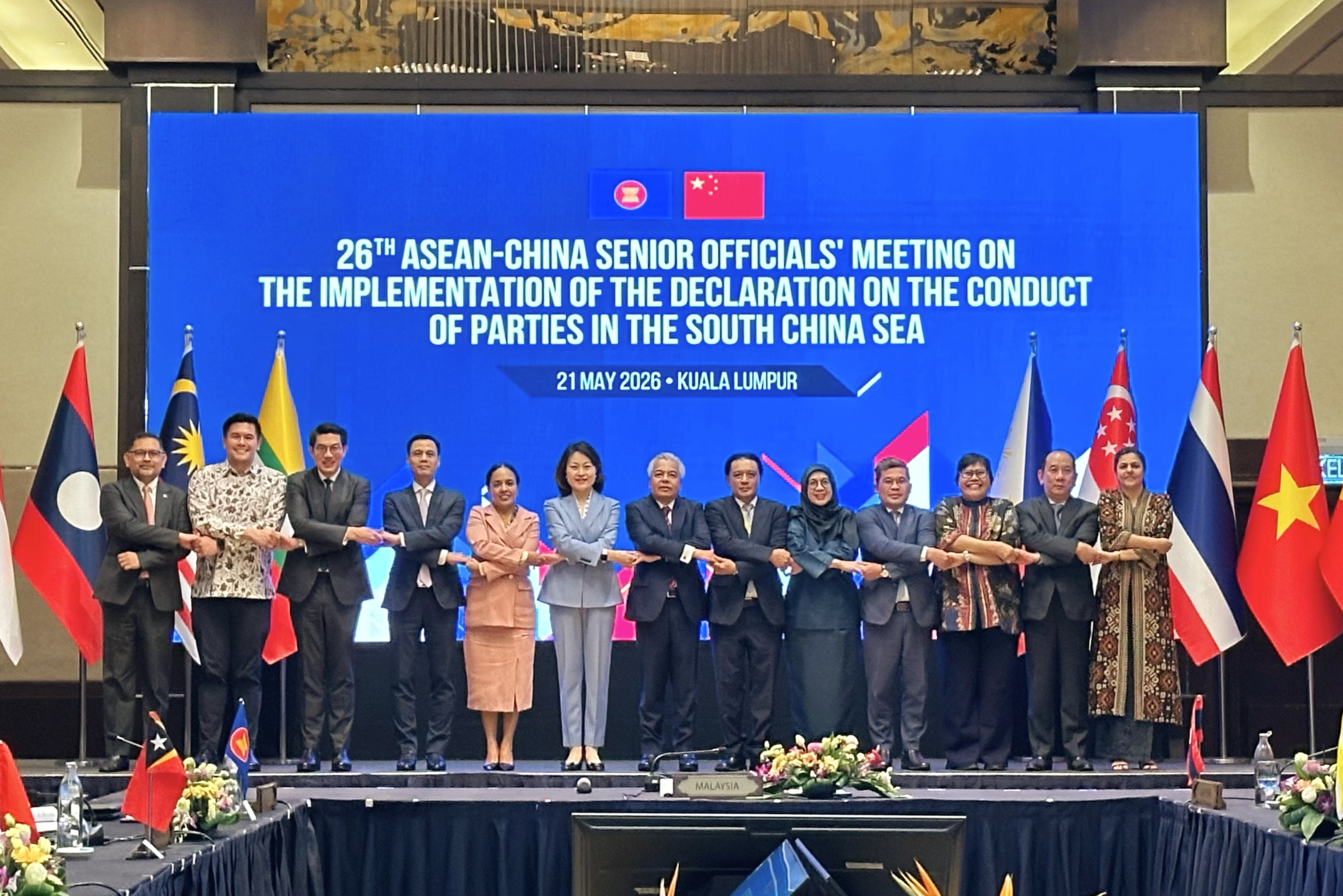ASEAN và Trung Quốc bàn thúc đẩy COC, tăng hợp tác khu vực