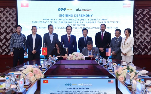 Nhà đầu tư Hoa Kỳ nghiên cứu đầu tư, nâng cấp hai sân bay tại Gia Lai