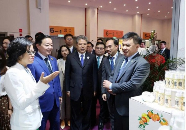 Việt Nam tham dự Hội chợ Trung Quốc-Nam Á và Hội chợ xuất nhập khẩu Côn Minh