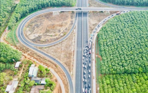 Đồng Nai: Phải bàn giao mặt bằng làm cao tốc Phan Thiết - Dầu Giây trong tháng 11/2025