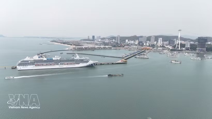 越南广宁省启动“90昼夜”冲刺增长目标行动